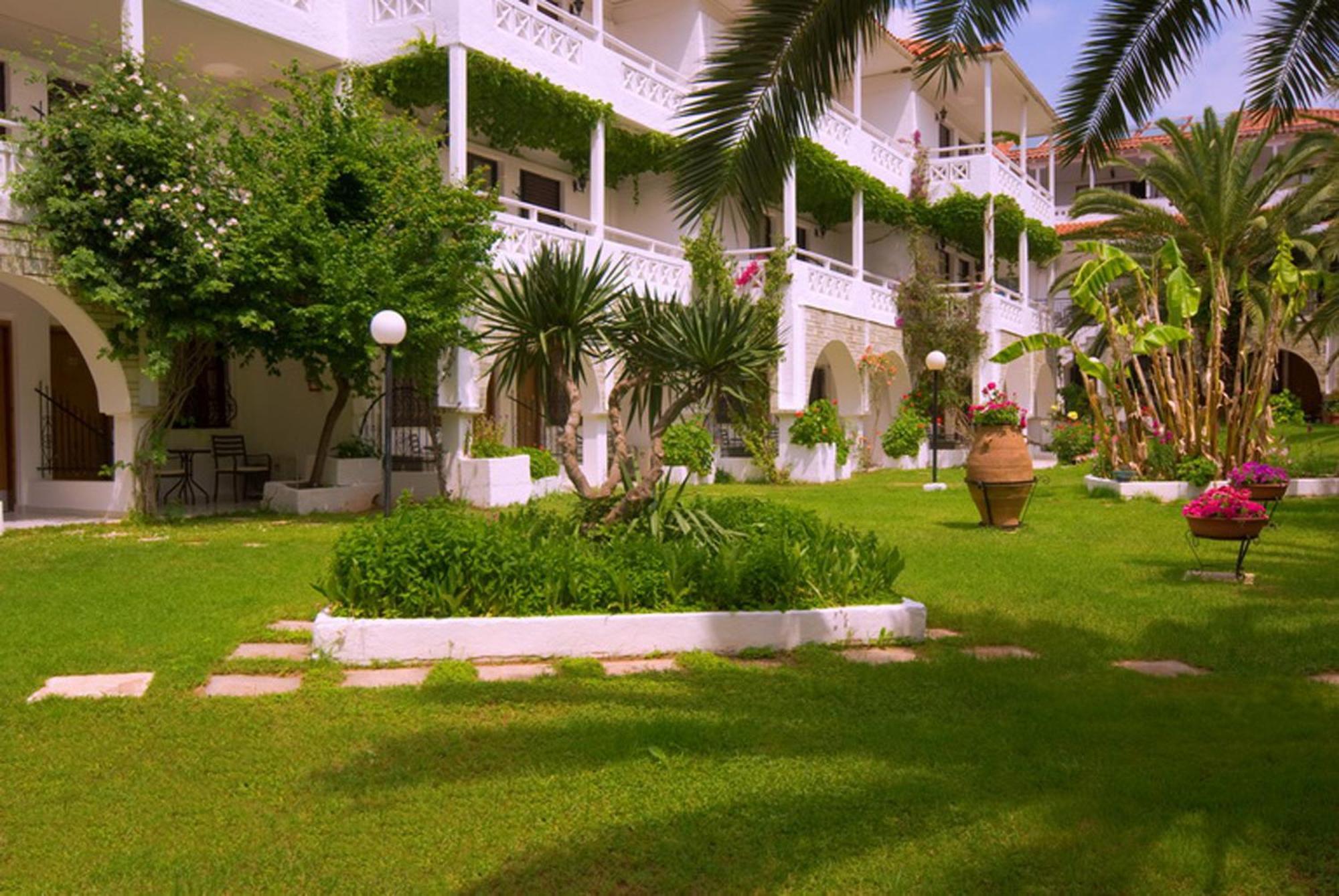 Porfi Beach Hotel Nikiti  Extérieur photo