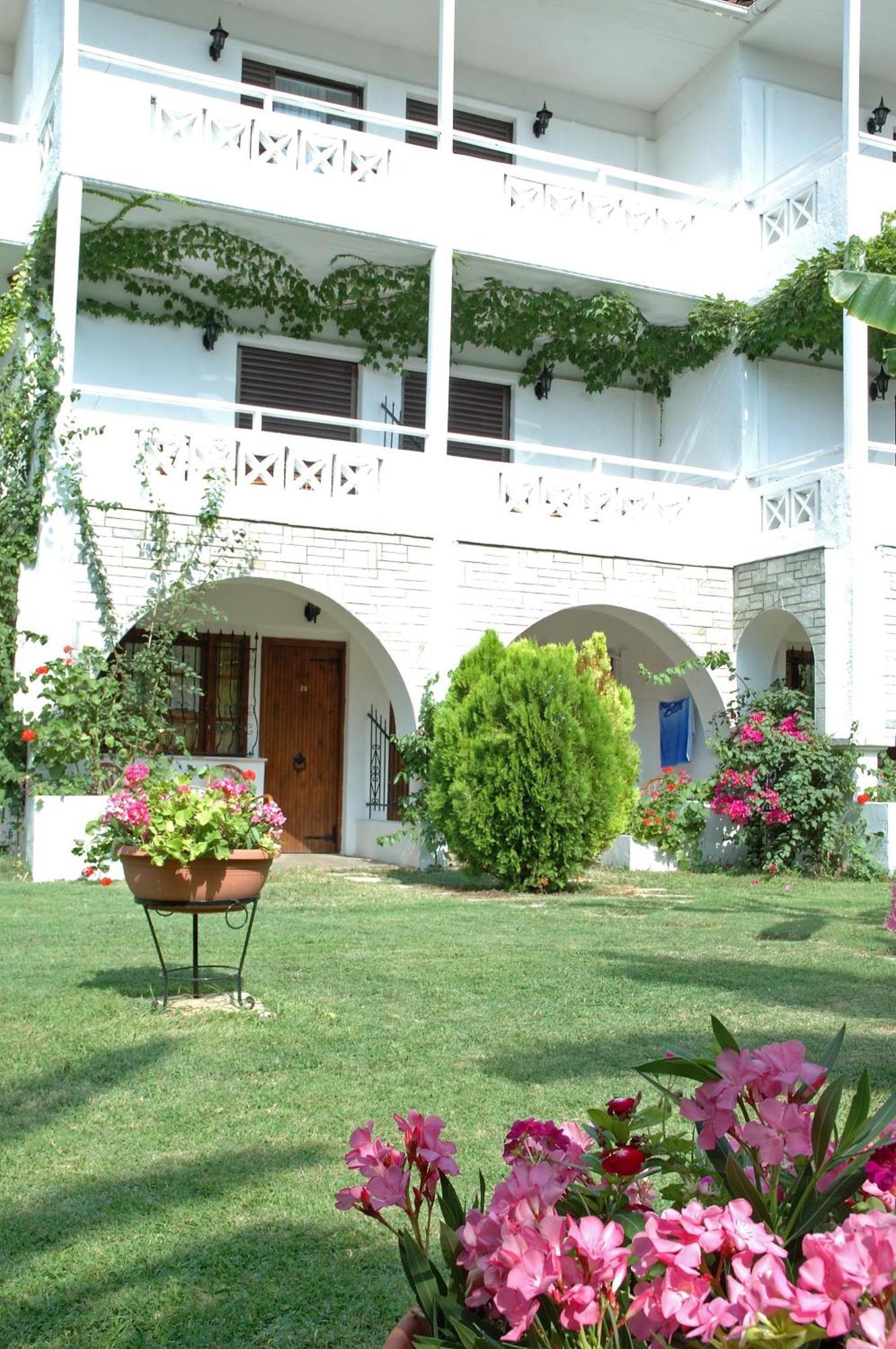 Porfi Beach Hotel Nikiti  Extérieur photo