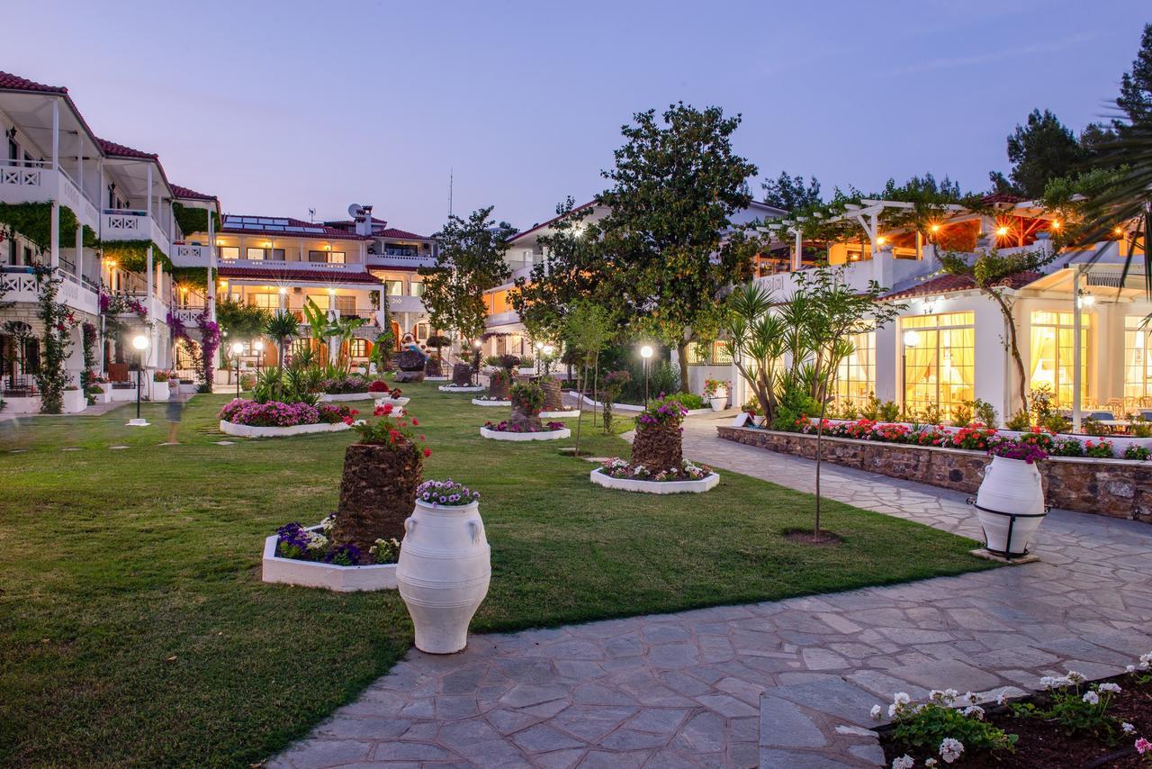 Porfi Beach Hotel Nikiti  Extérieur photo