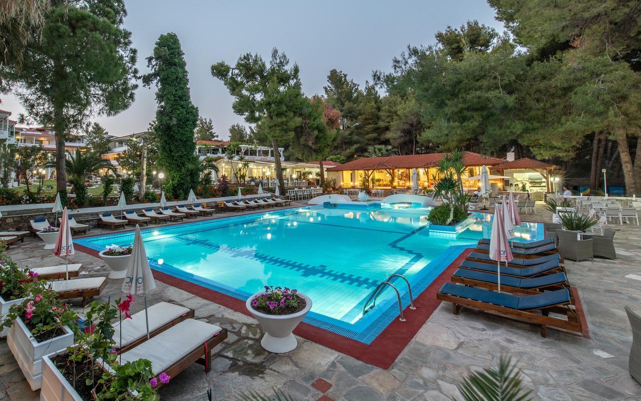 Porfi Beach Hotel Nikiti  Extérieur photo