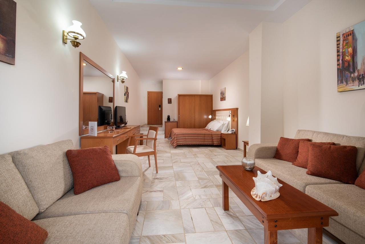 Porfi Beach Hotel Nikiti  Extérieur photo